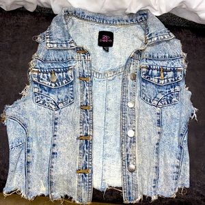 Jean vest size Small
